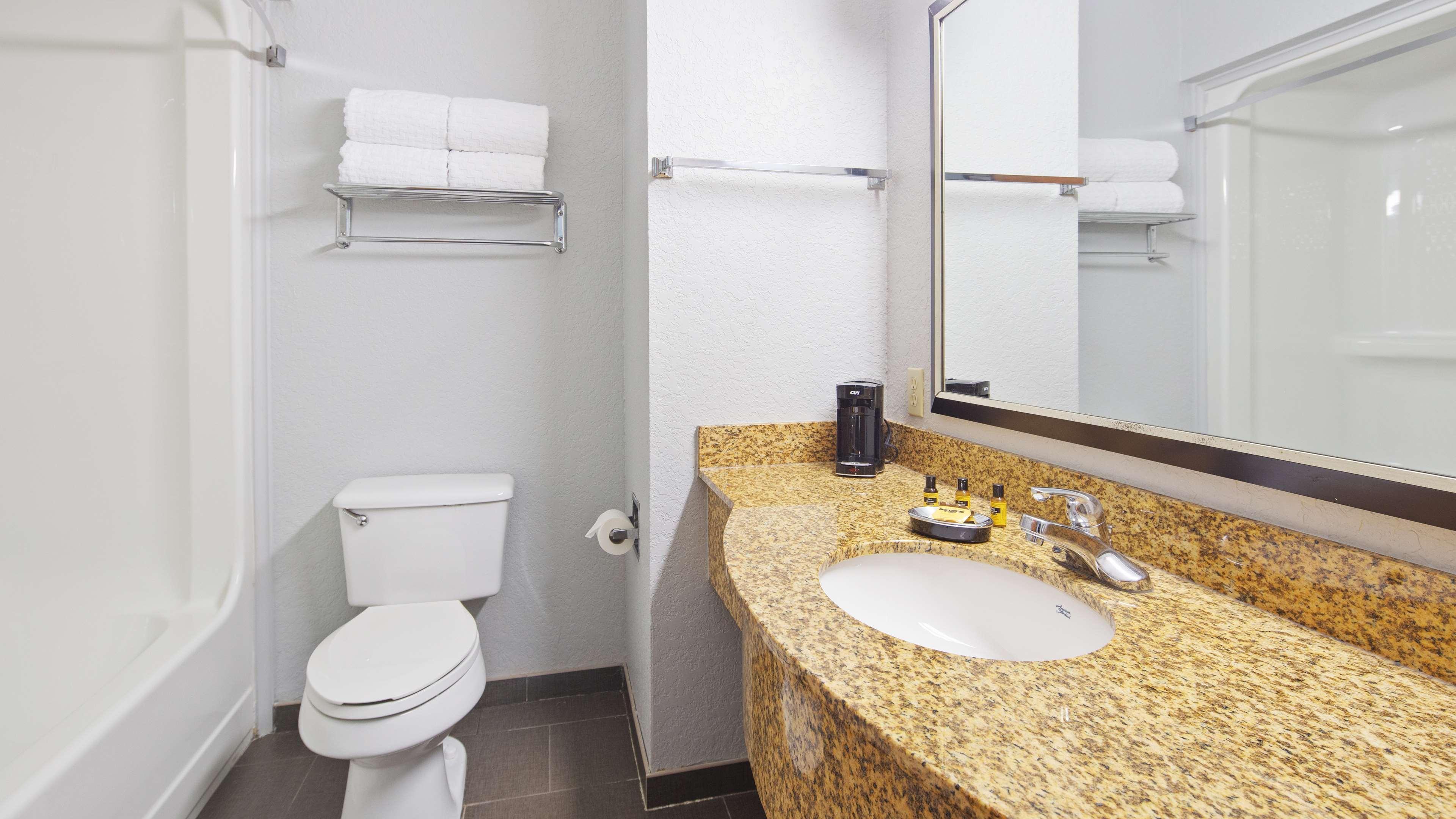 Best Western Plus Fredericksburg Exterior photo