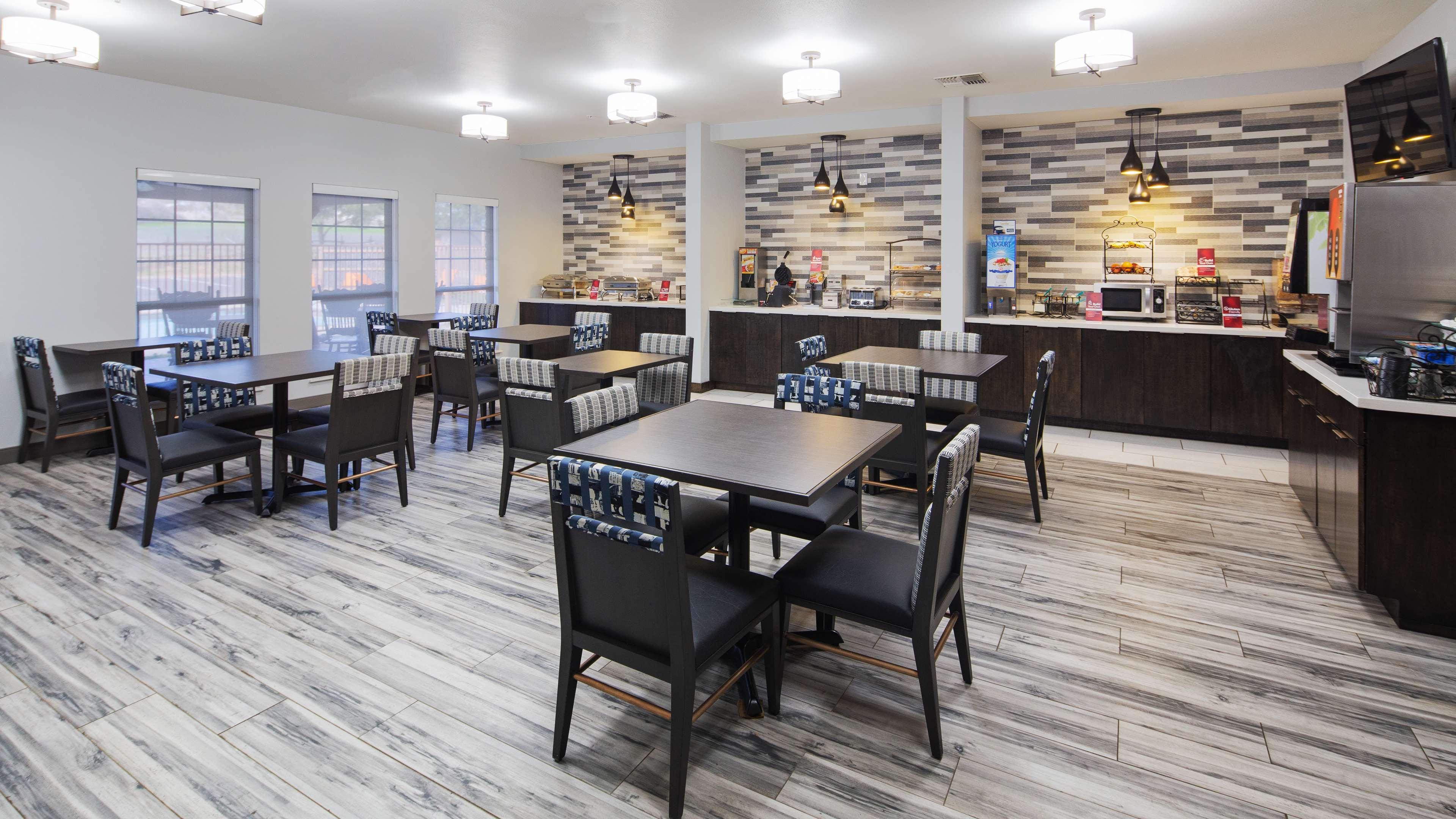 Best Western Plus Fredericksburg Exterior photo