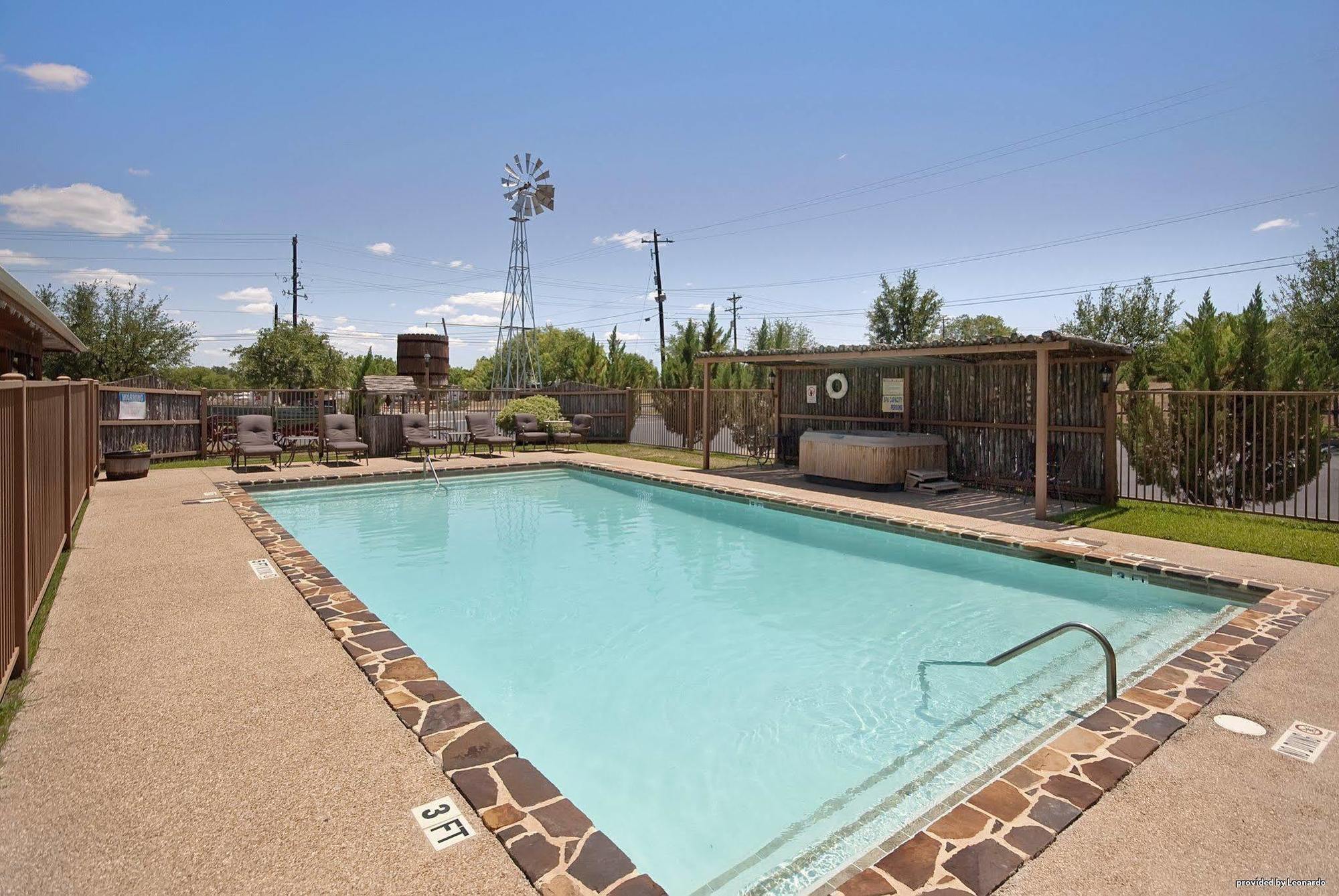 Best Western Plus Fredericksburg Facilities photo